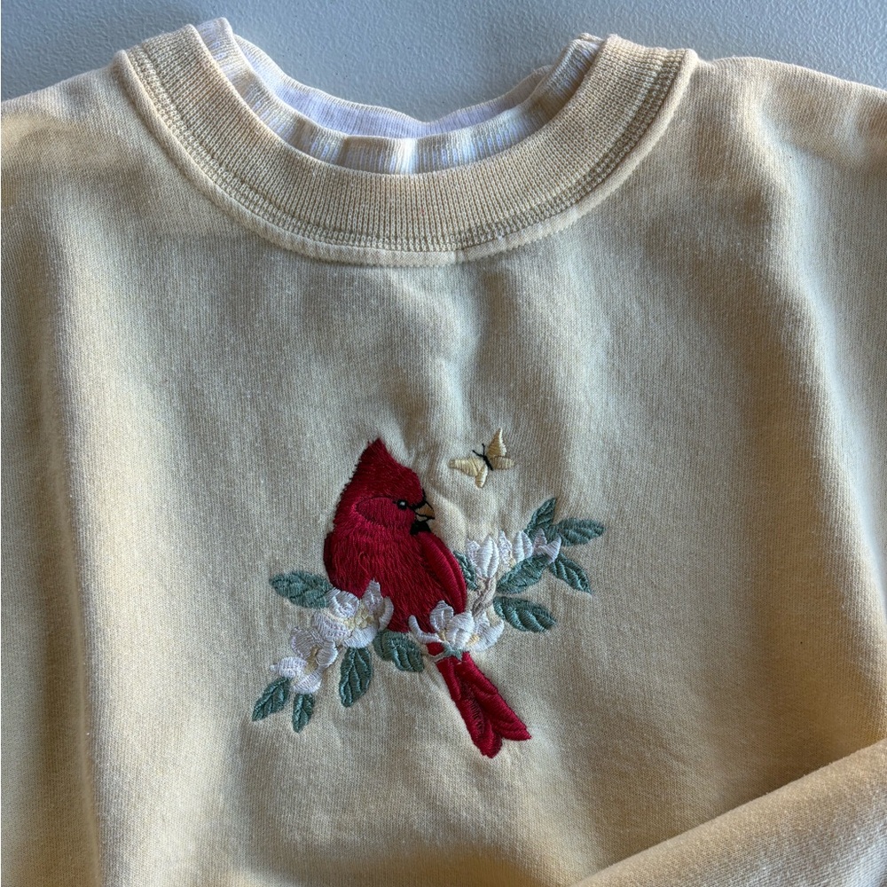Vintage Grandma Embroidered Cardinal Butterfly Crewneck Size Large